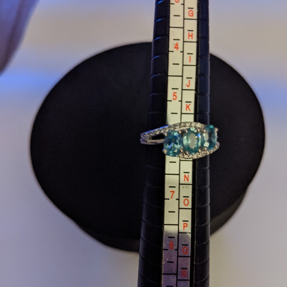 Natural topaz & zircon ring. Size 6 - Picture 11 of 12